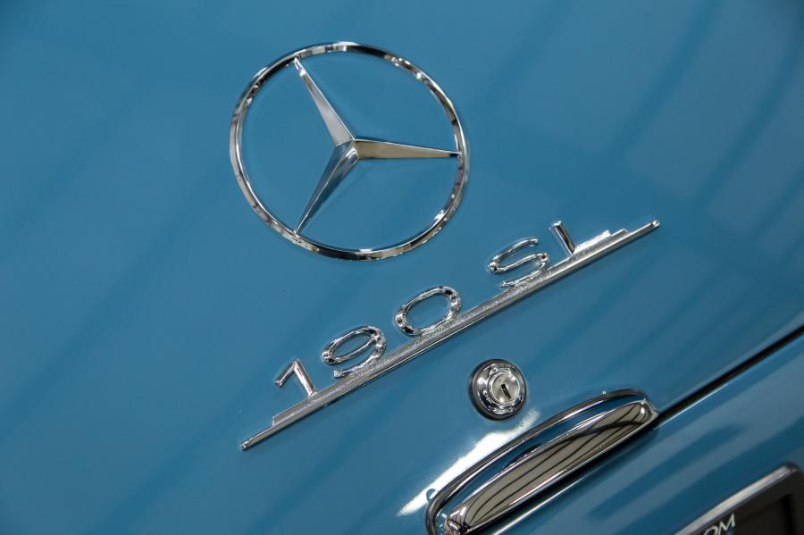 Логотип Mercedes-Benz 190 SL (Bm.121.042) 1962 года  (фото 52 из 175)